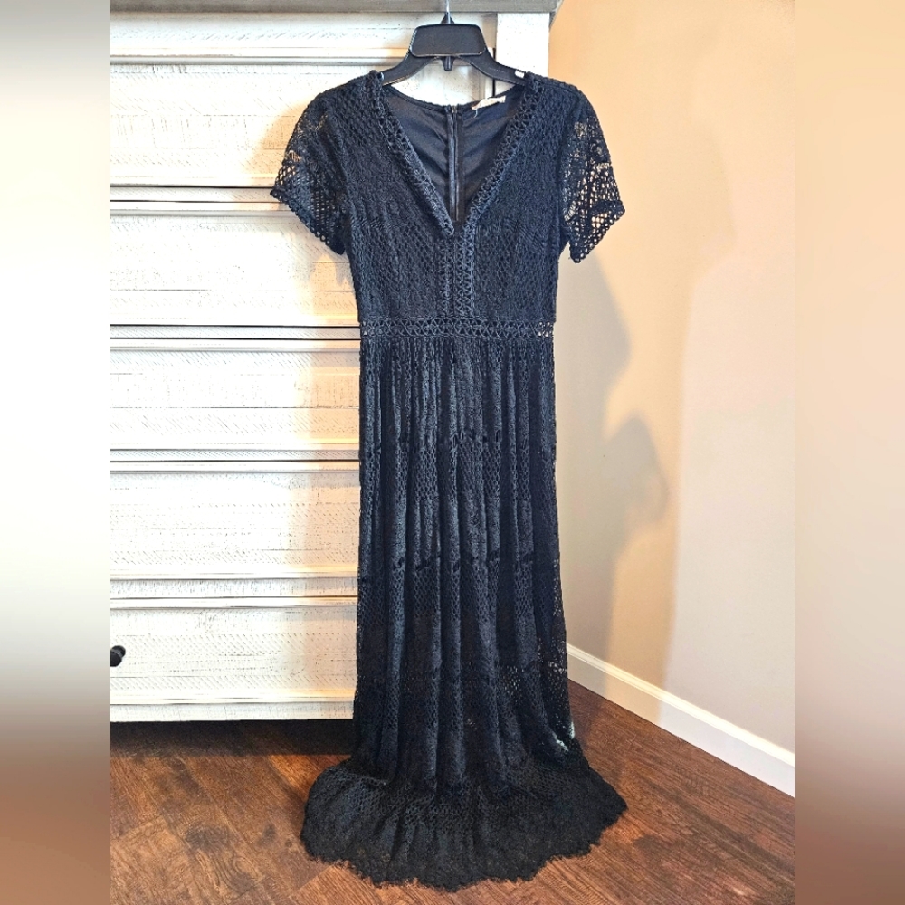 Women's Lace Maxi Dress